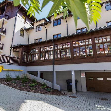 Gold Apartments Your Holiday Home Rodzinny 3 Krynica Zdroj Bagian luar foto